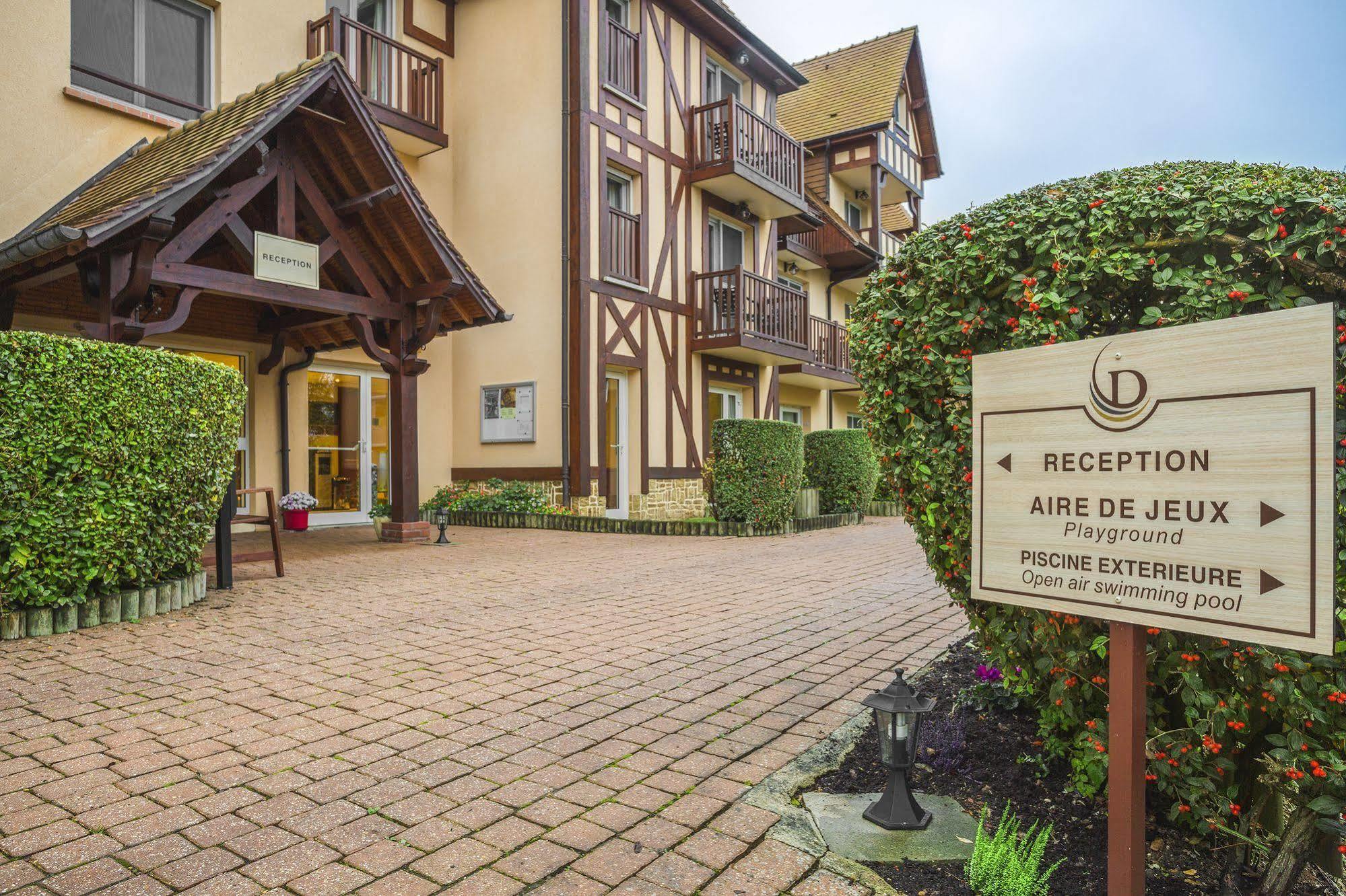 Karma Manoir Des Deux Amants Aparthotel Конел Екстериор снимка