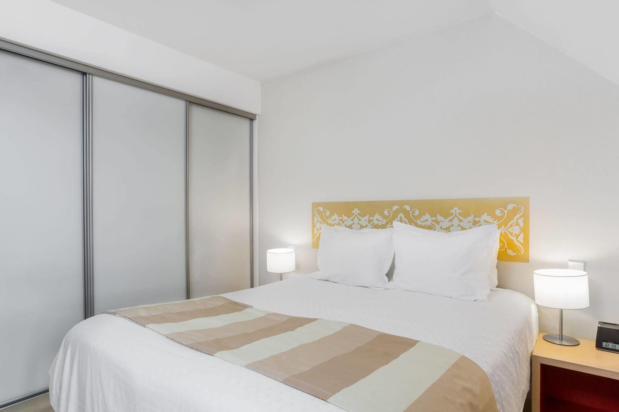 Karma Manoir Des Deux Amants Aparthotel Конел Екстериор снимка