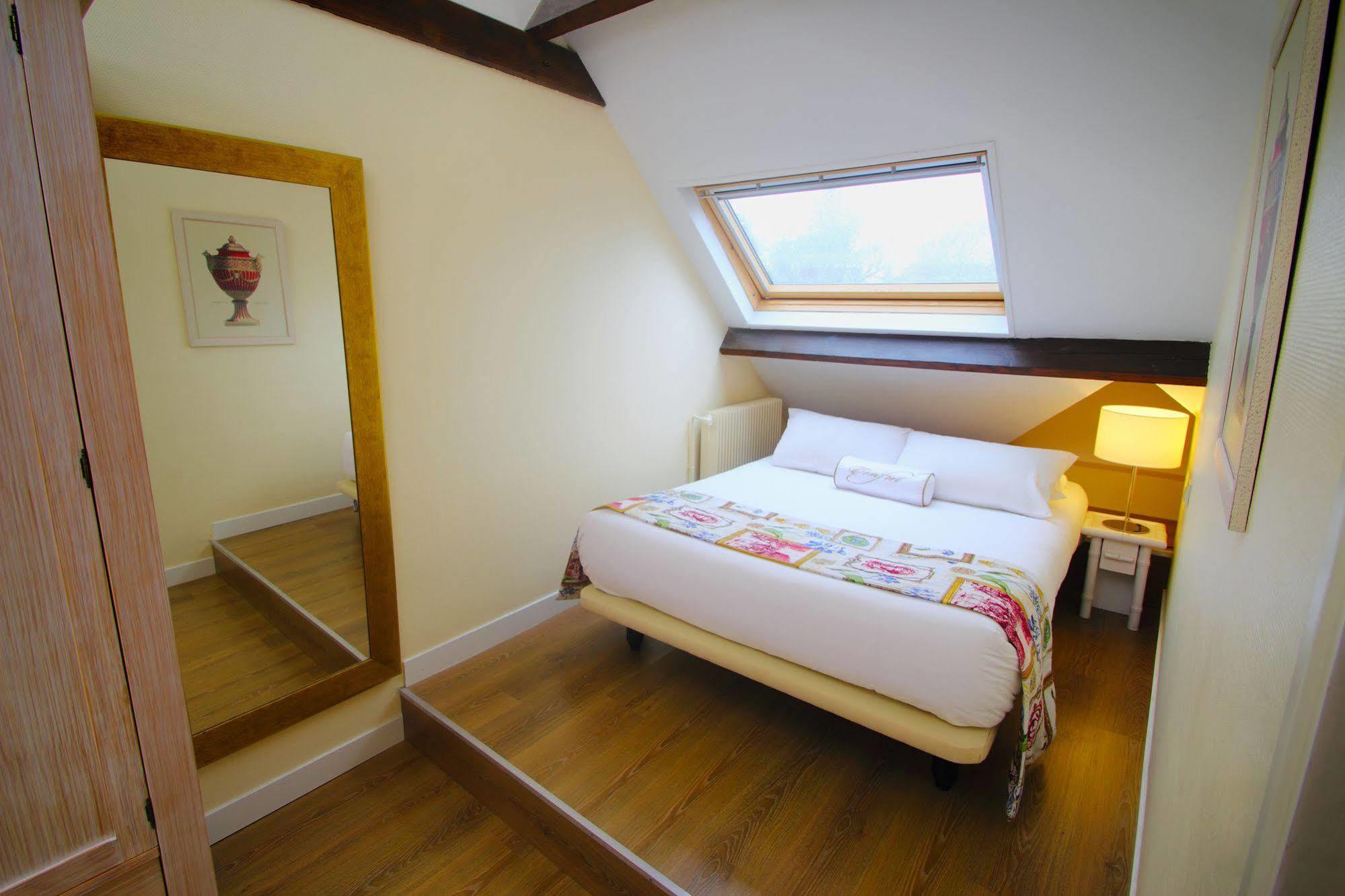 Karma Manoir Des Deux Amants Aparthotel Конел Екстериор снимка